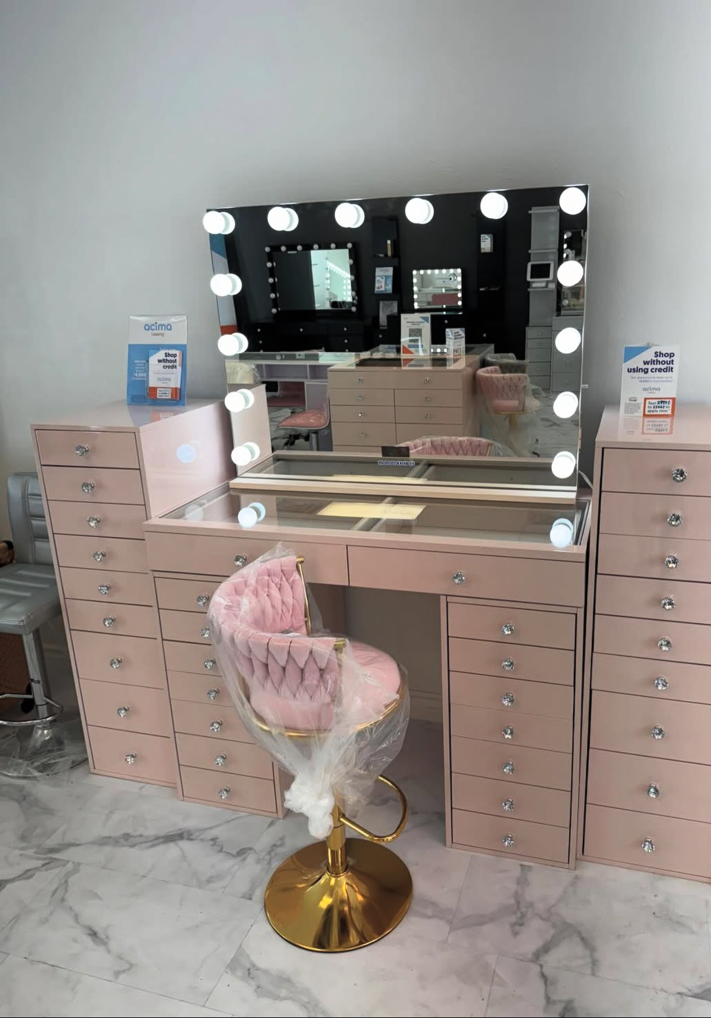 16 Drawer Glass Top with LED Dimmable Mirror